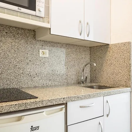 Castle Harbour Samuel's Flat Los Cristianos (Tenerife)